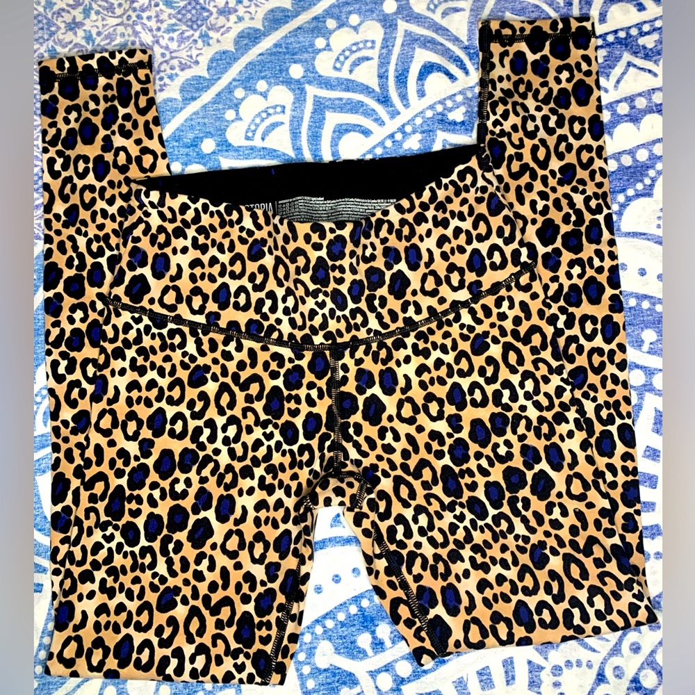 Victoria Sport yoga pants KNOCKOUT BY VICTORIAS SECRET